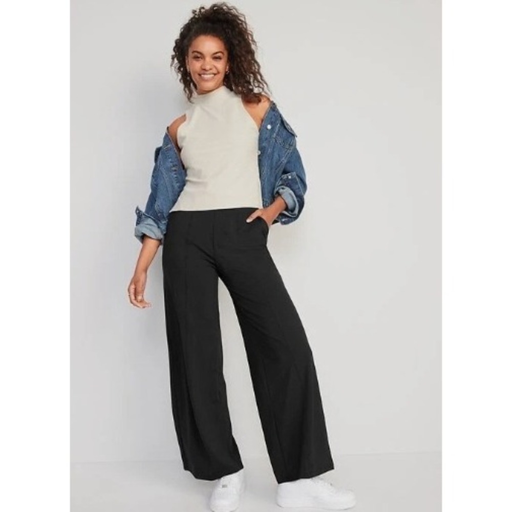 Old Navy PowerSoft High-Rise Wide-Leg Pants Black Pintuck Pockets Size M NWT